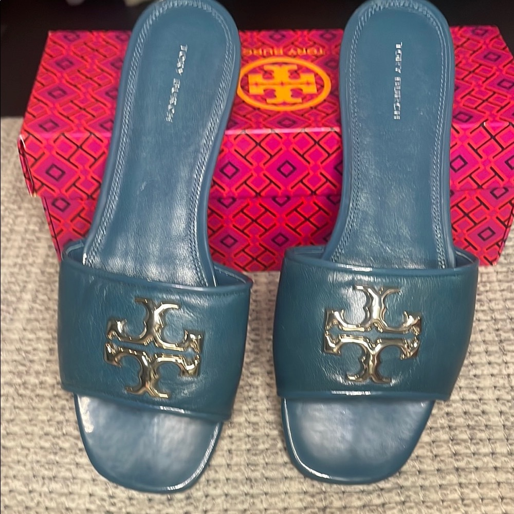 Tory Burch Eleanor slides